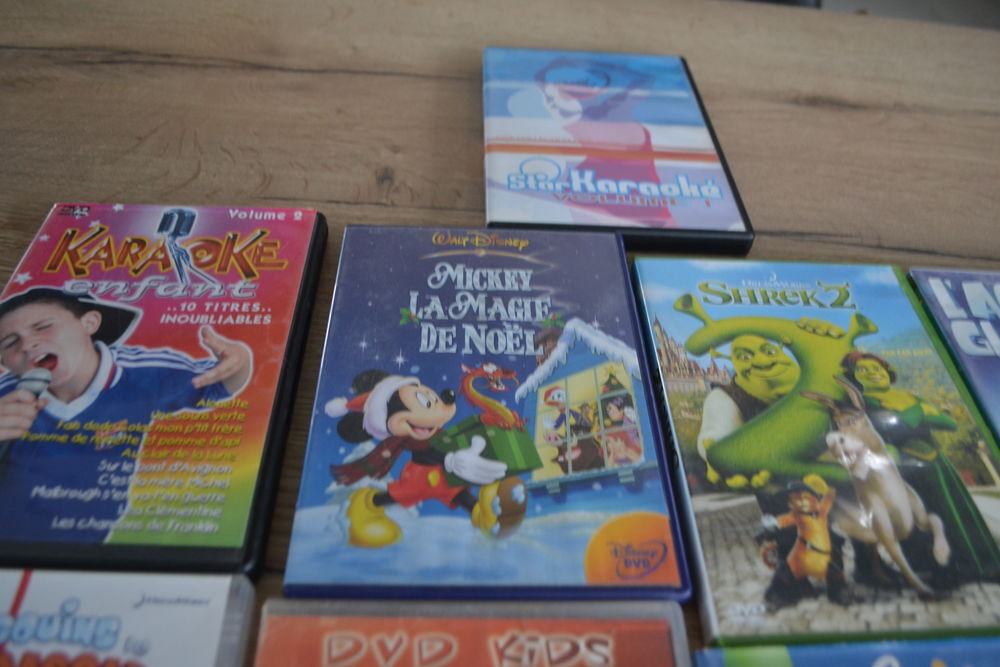 Lot 11 dessins anim&eacute;s DVD DVD et blu-ray