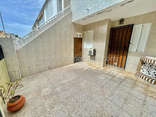  Maison  vendre 2 pices 70 m Torrevieja