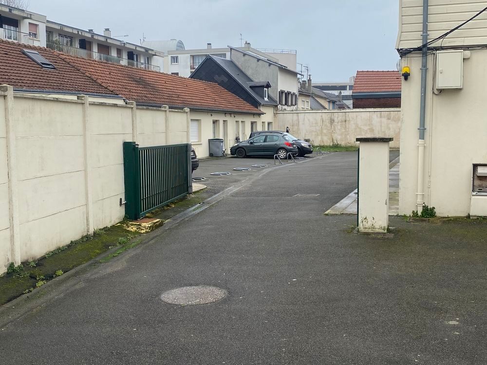 Location Parking/Garage Place de Parking rue Mridienne Rouen