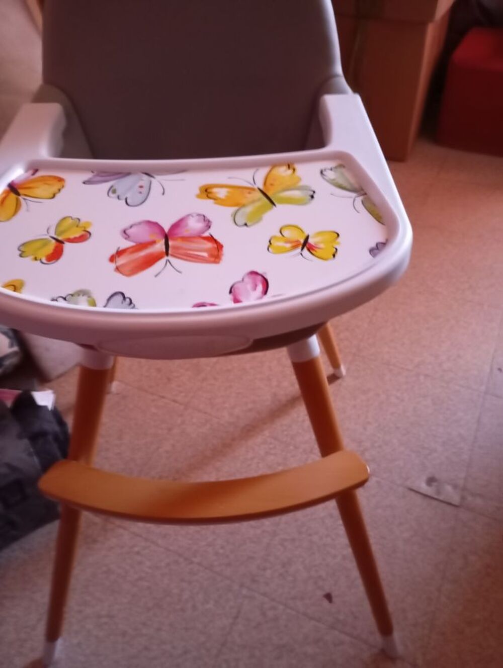 chaise haute b&eacute;b&eacute; Mobilier enfants