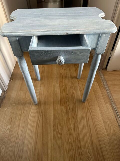 Table bleue de chevet ou d'appoint 5 Toulon (83)