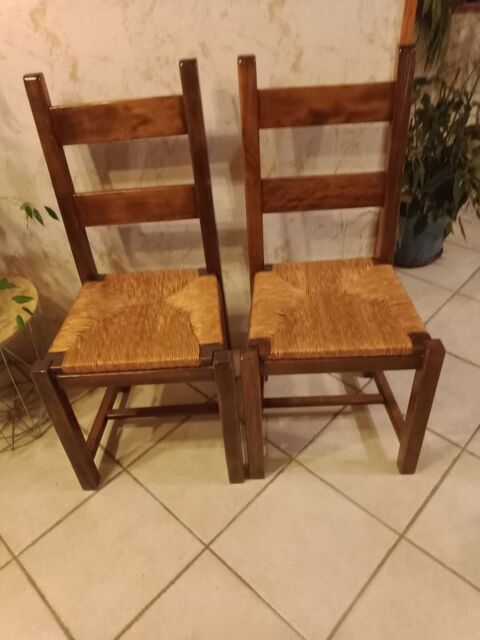 6 chaises bois paill�es 120 Vitry-le-Crois� (10)