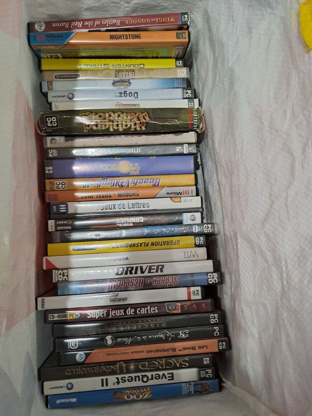 Lot de jeux pc-rom et dvd films Consoles et jeux vidéos