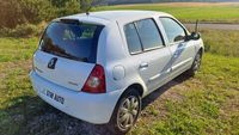 Clio II Clio 1.2 16V 75 eco2 ByeBye Pack Clim Euro 5 2012 occasion 39380 Mont-sous-Vaudrey