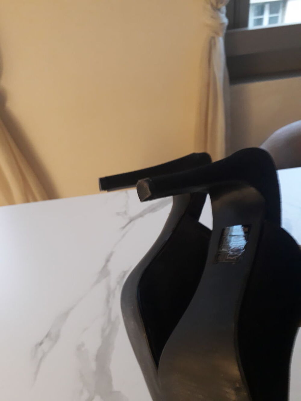 sabots noirs d'&eacute;t&eacute; Chaussures