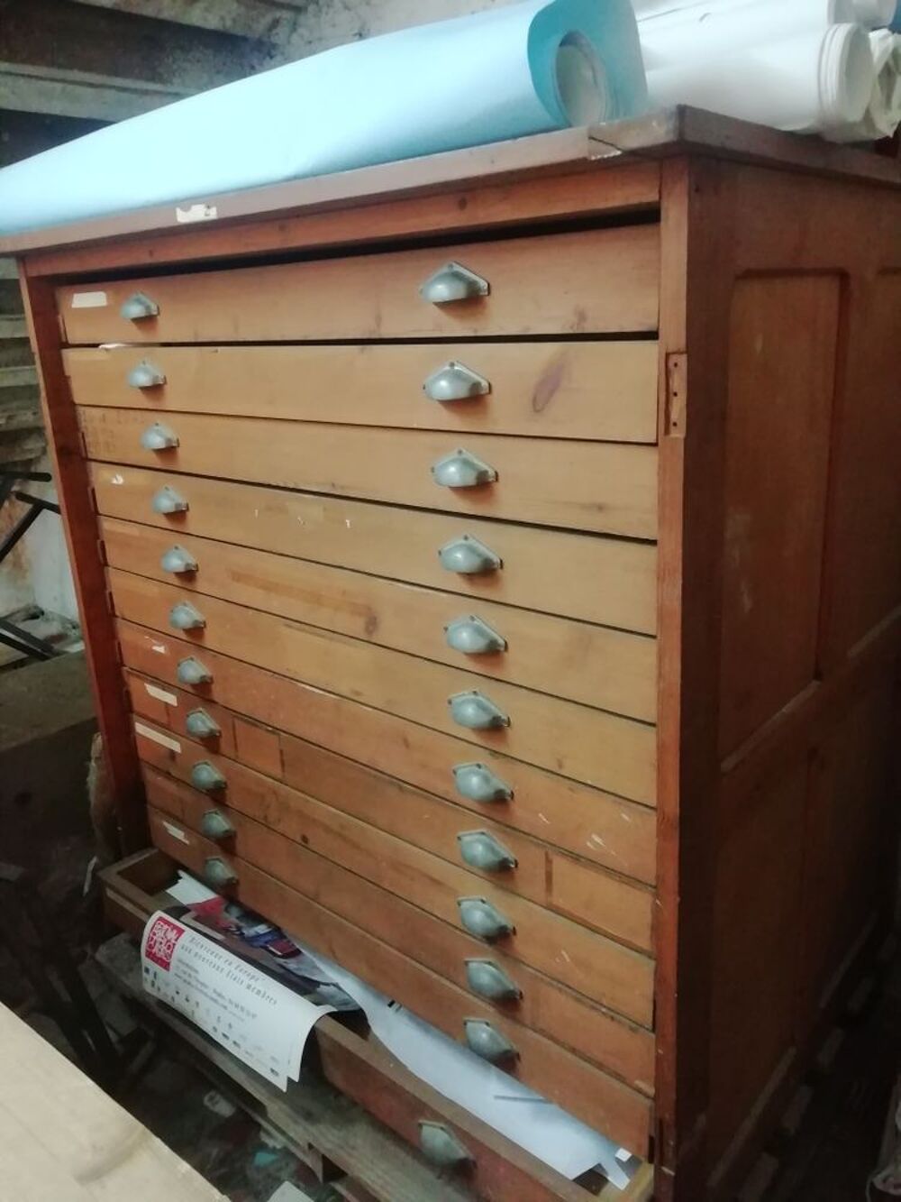 MEUBLE &Agrave; PLANS 
Meubles