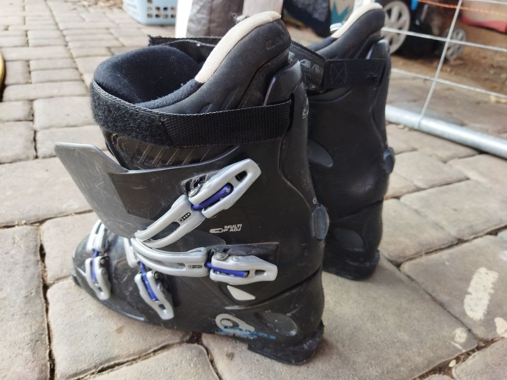 CHAUSSURES DE SKI TAILLE 46 20€ Sports