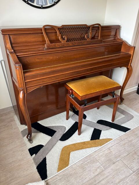 Piano droit yamaha fabrication am�ricaine de 1987 Salernes (83)