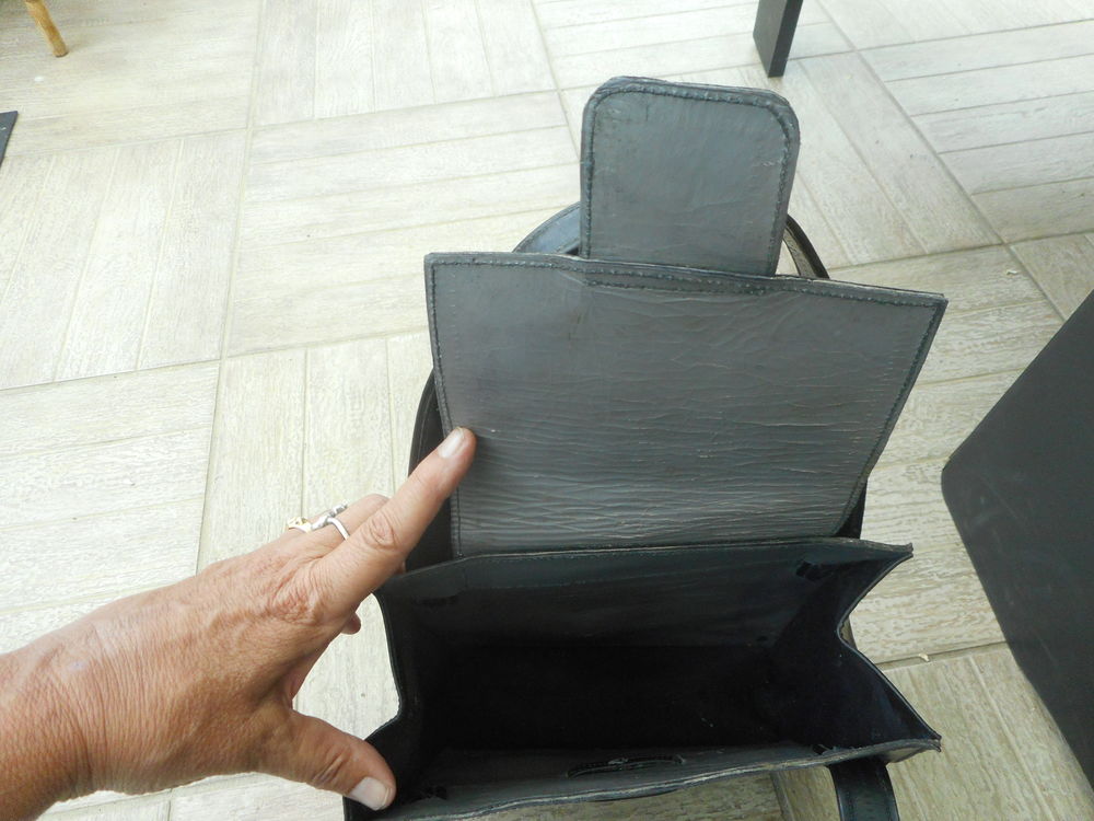 Sac vintage cuir noir Maroquinerie