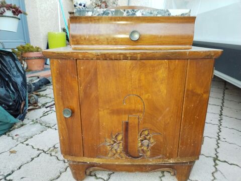 Meuble bas année 60 38 Manosque (04)