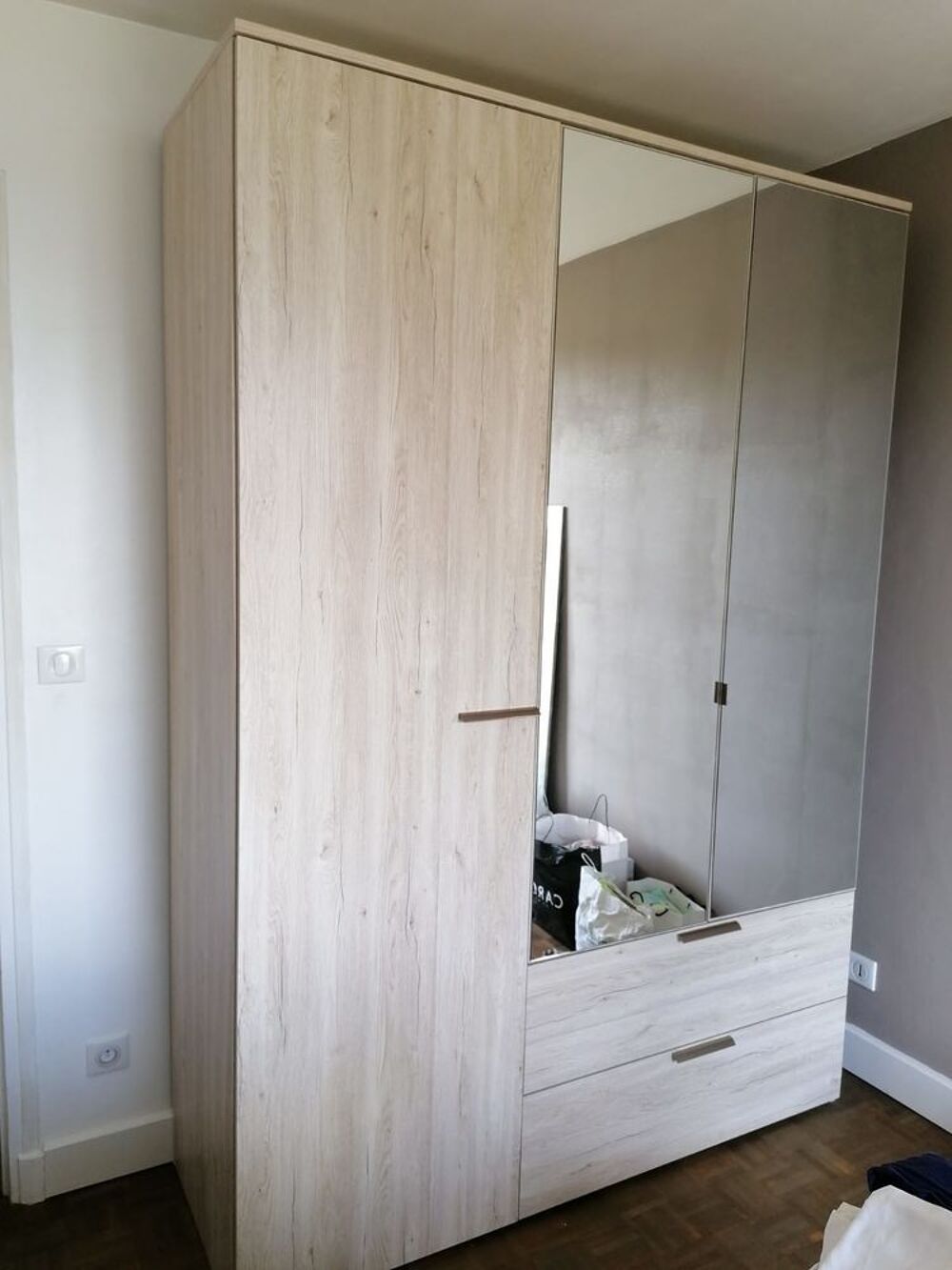 Armoire haute bois blanchi
Meubles