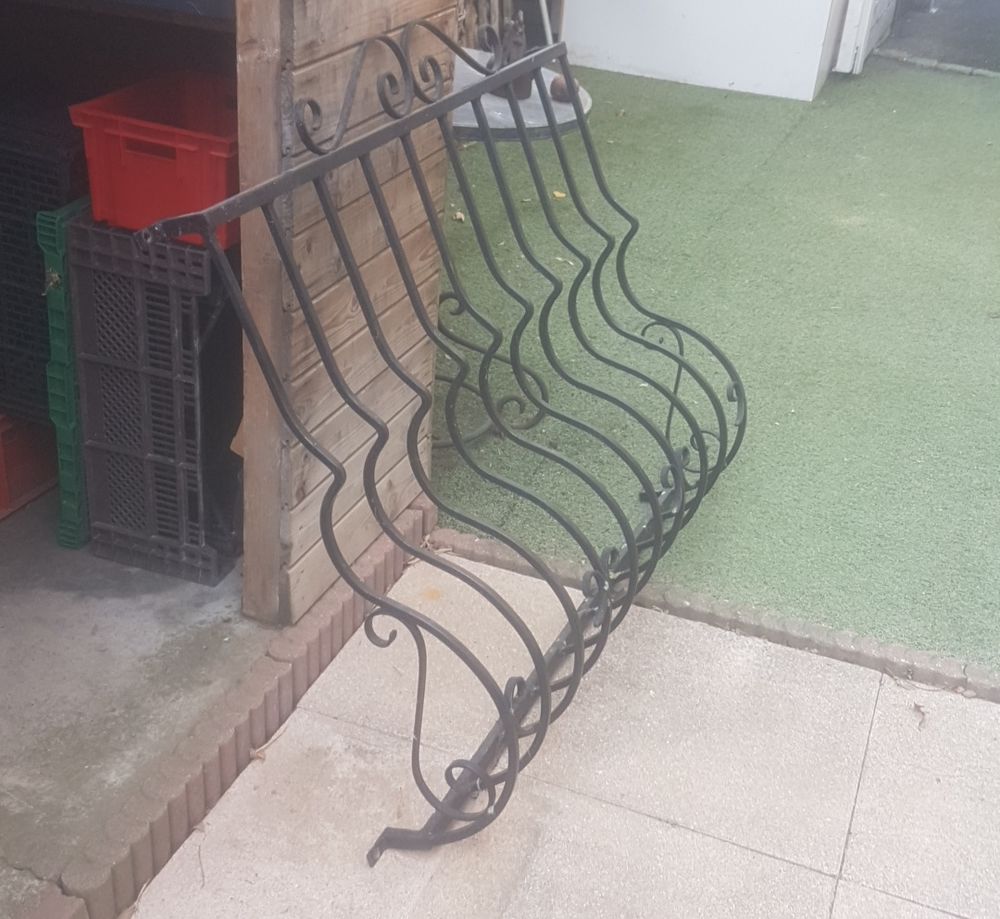 Grille en fer forg&eacute; Bricolage