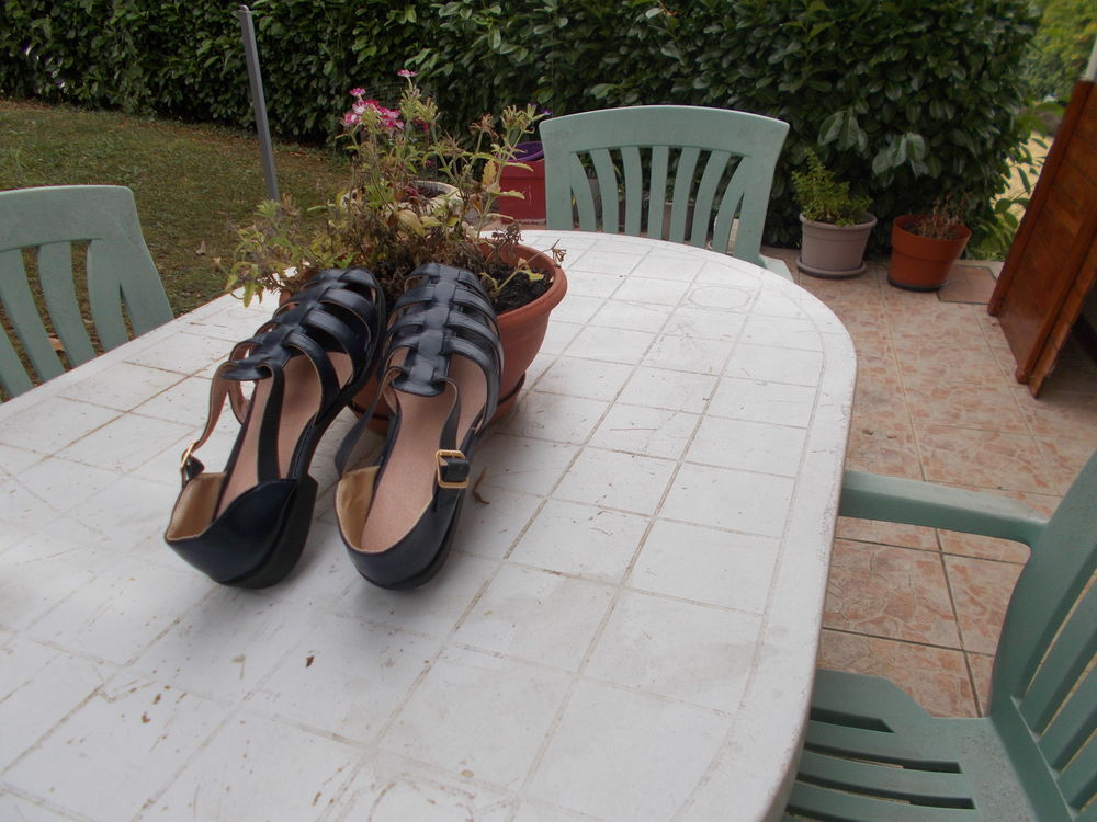 Ne laissez pas passer cette affaire Chaussures