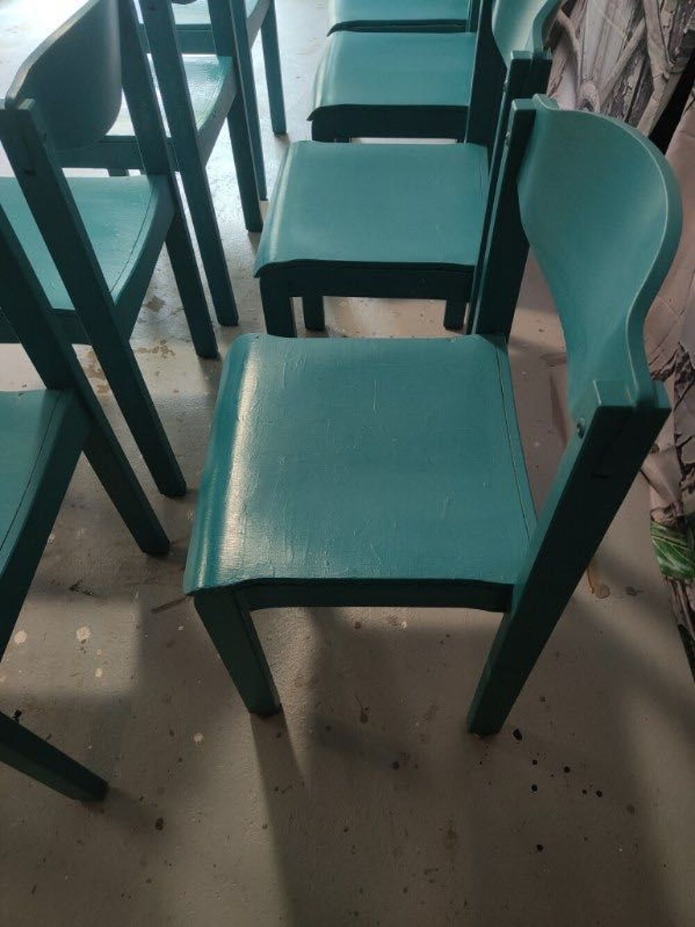 lot de 8 chaises en bois TBE Meubles