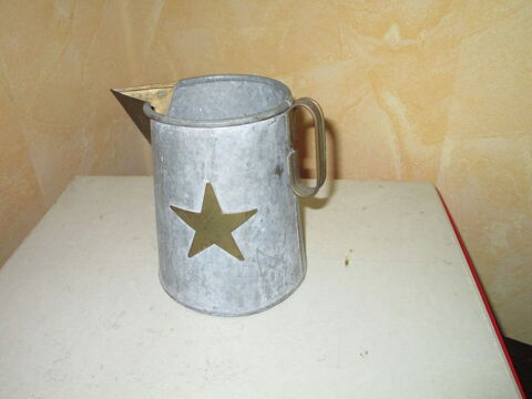 pot  cruche zinc  4 Villepinte (93)