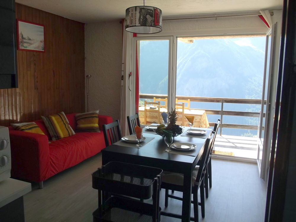   STATION: CHALET avec VUE PANORAMIQUE sur VALLEE et MONTAGNE
Provence-Alpes-C�te d'Azur, Orci�res (05170)