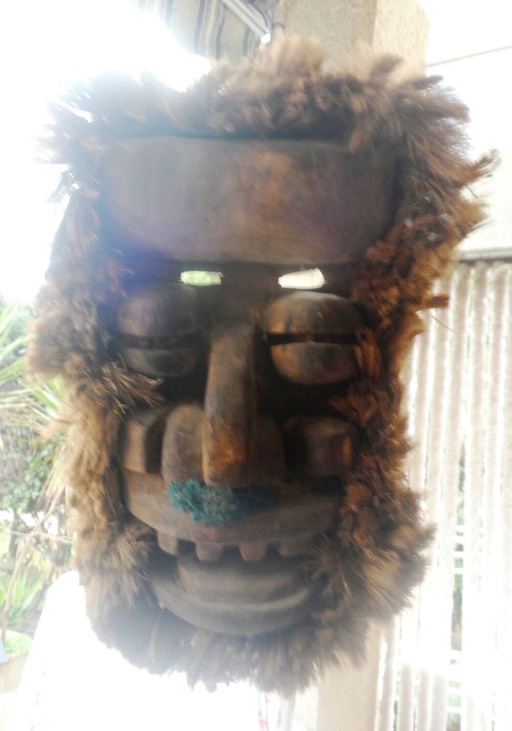 Masque Africain ramen&eacute; du Gabon il y a environ 45 ans
Décoration