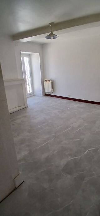  Appartement à louer 2 pièces 44 m² Tonnerre