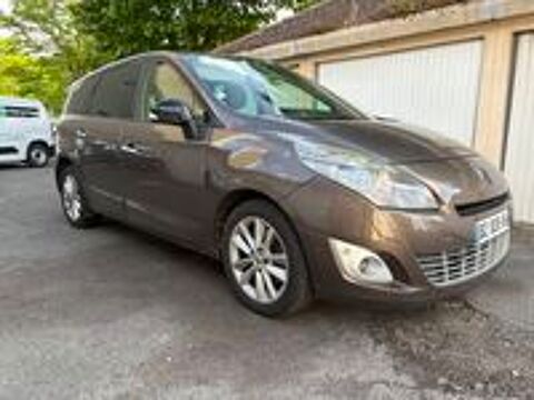 Grand Sc&eacute;nic III dCi 160 FAP Jade Euro 5 7 pl 2011 2011 occasion 95610 &Eacute;ragny