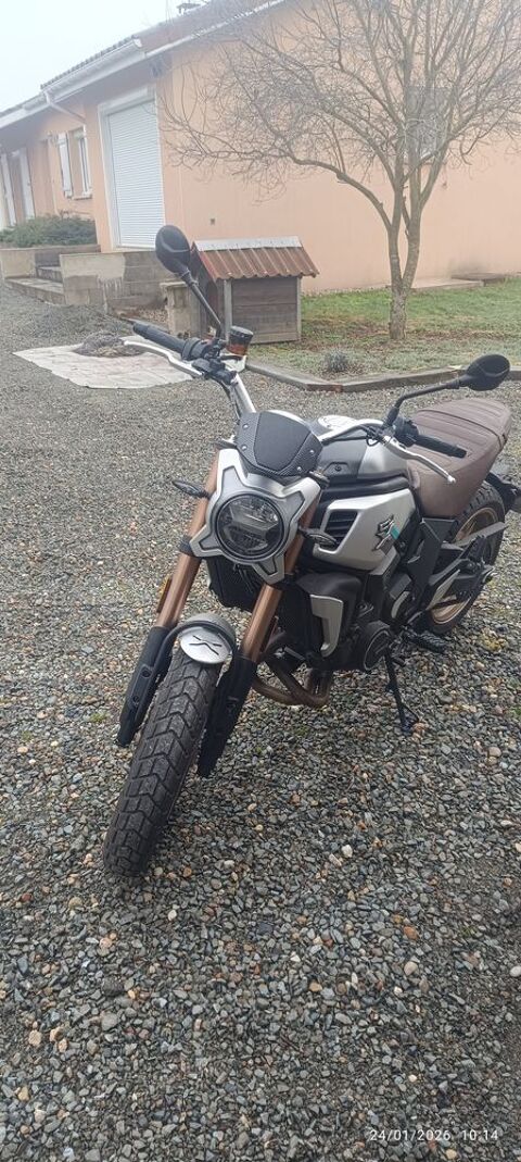 Moto CF MOTO 2024 occasion &Eacute;percieux-Saint-Paul 42110