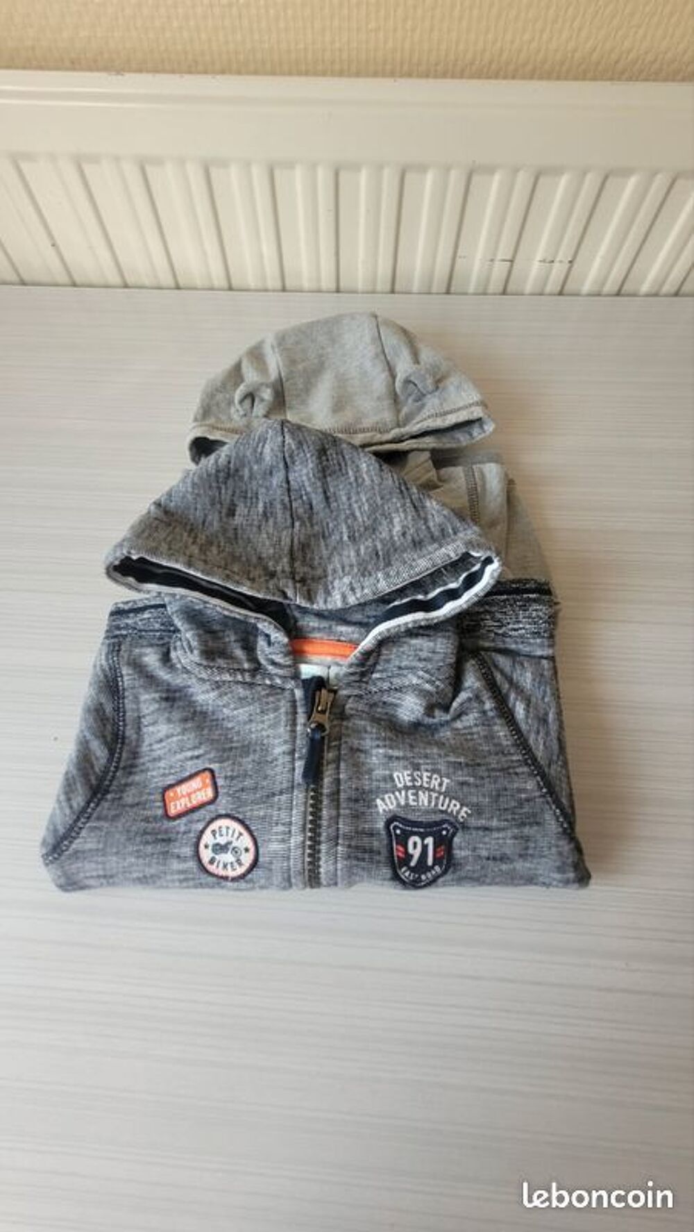 Lot de gilets et vestes ( 6 mois ) Puériculture