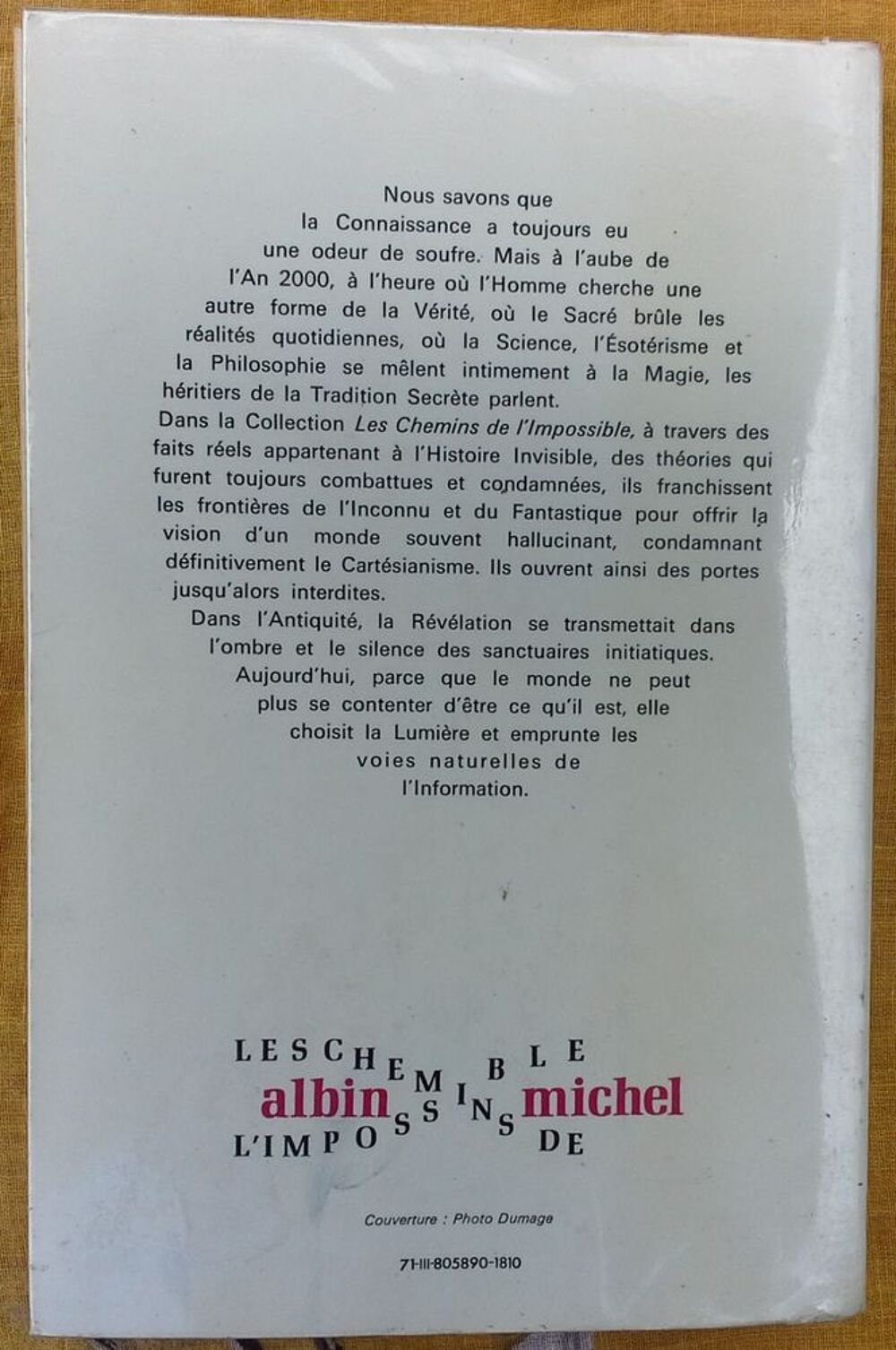 Raymond Bernard - La Terre Creuse Livres et BD