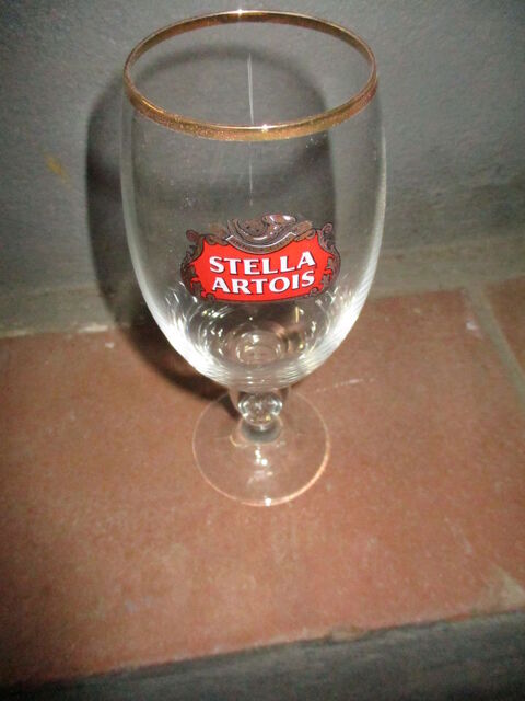 6 verres � bi�re STELLA 33 cl estampill�s pas un �clat 0 M�rignies (59)