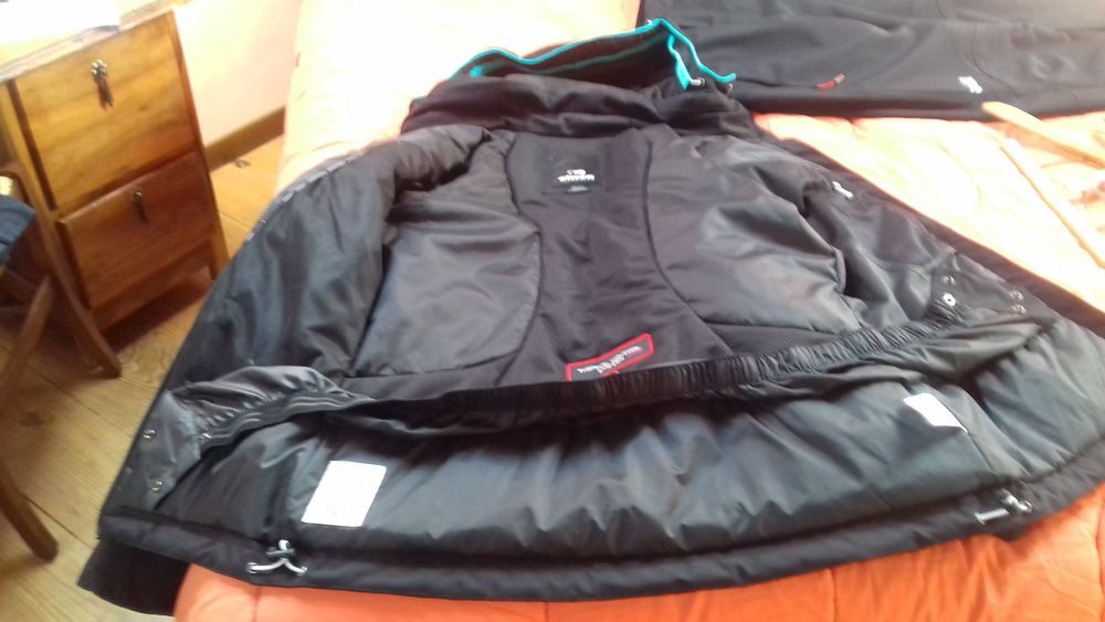 ENSEMBLE VETEMENTS SKI FEMME Vêtements