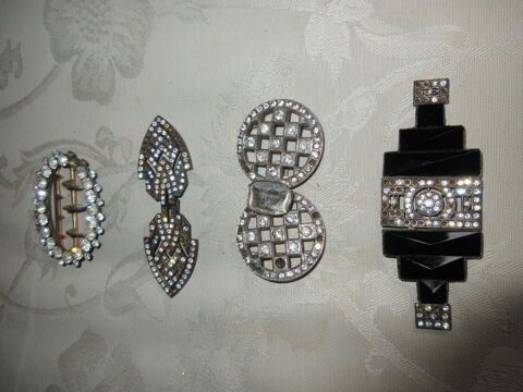 Anciennes boucles de ceinture 12 Le Cr�s (34)