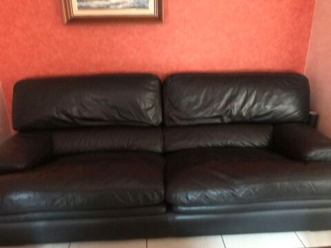 canap cuir 250 Annemasse (74)