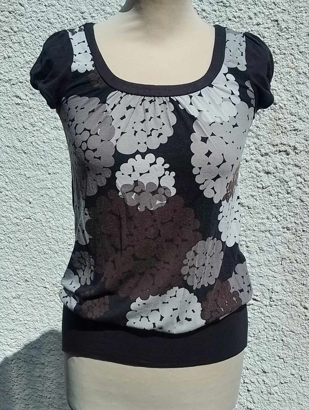 Ensemble Tee-shirt Cama&iuml;eu/Taille 1 : Lot 3 Mod&egrave;les Vintage Vêtements