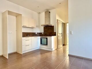  Appartement à louer 3 pièces 55 m²