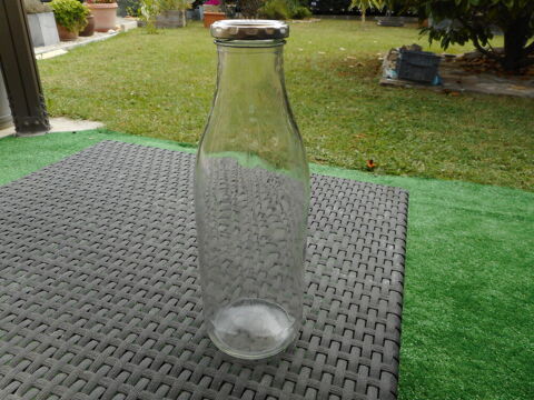 LOTS DE 20 BOUTEILLES VERRE TRANSPARENTES DE 1L Mazan (84)