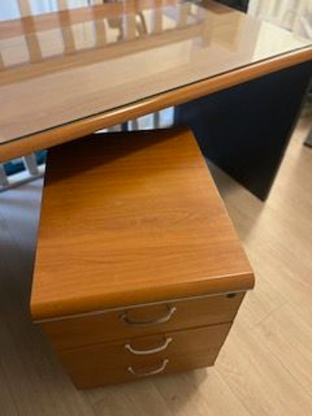 Grand bureau d'angle de direction avec retour et caisson 3 t Meubles