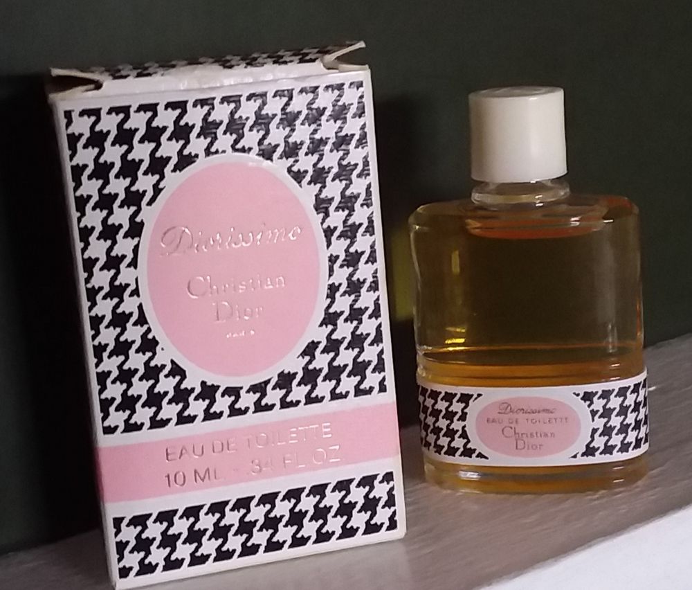 Miniature parfum Dior avec bo&icirc;te plein de 10 ml bon &eacute;tat
