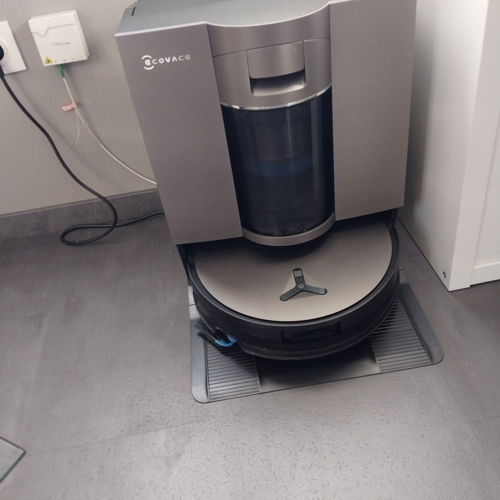 ASPIRATEUR ROBOT ECOVACS DEEBOT X 11 Electroménager