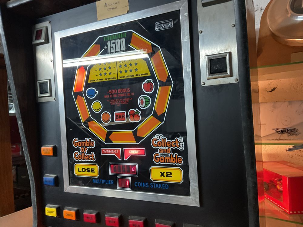 ambassadeur machine &agrave; sous d &eacute;poque D�coration