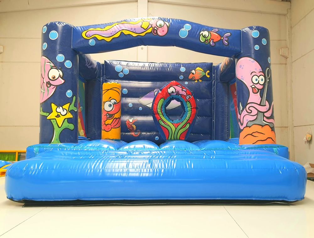 Structure gonflable pro avec moteur et certification Jeux / jouets