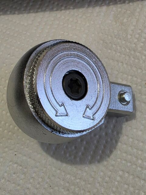 Cliquet FACOM CLIQUET S.372V
49 Ville-la-Grand (74)