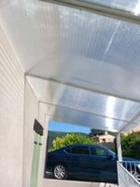   PLAQUES DE POLYCARBONATE CLAIRE EN 16 mm. 