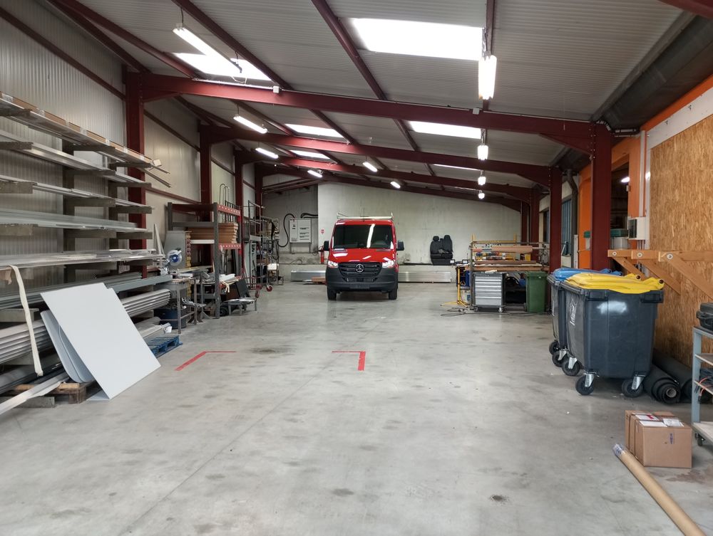 Vente Atelier Bâtiment industriel et commercial Randan