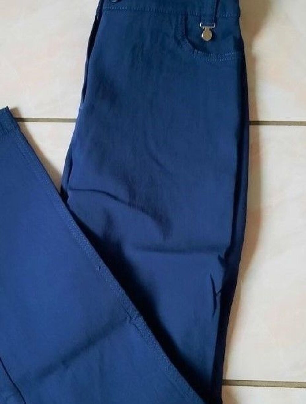 Pantalon femme bleu amiral en beau stretch T 40 - 40 / 42 Vtements