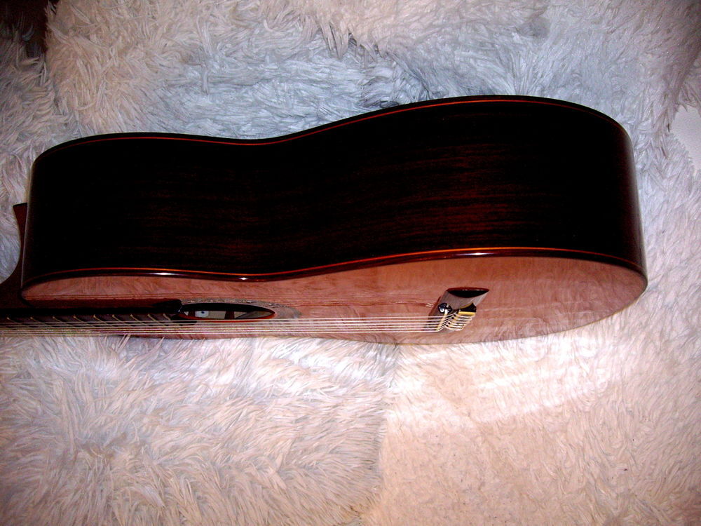 GUITARE RAMIREZ 1a CAMARA (avec double table d'harmonie). Instruments de musique