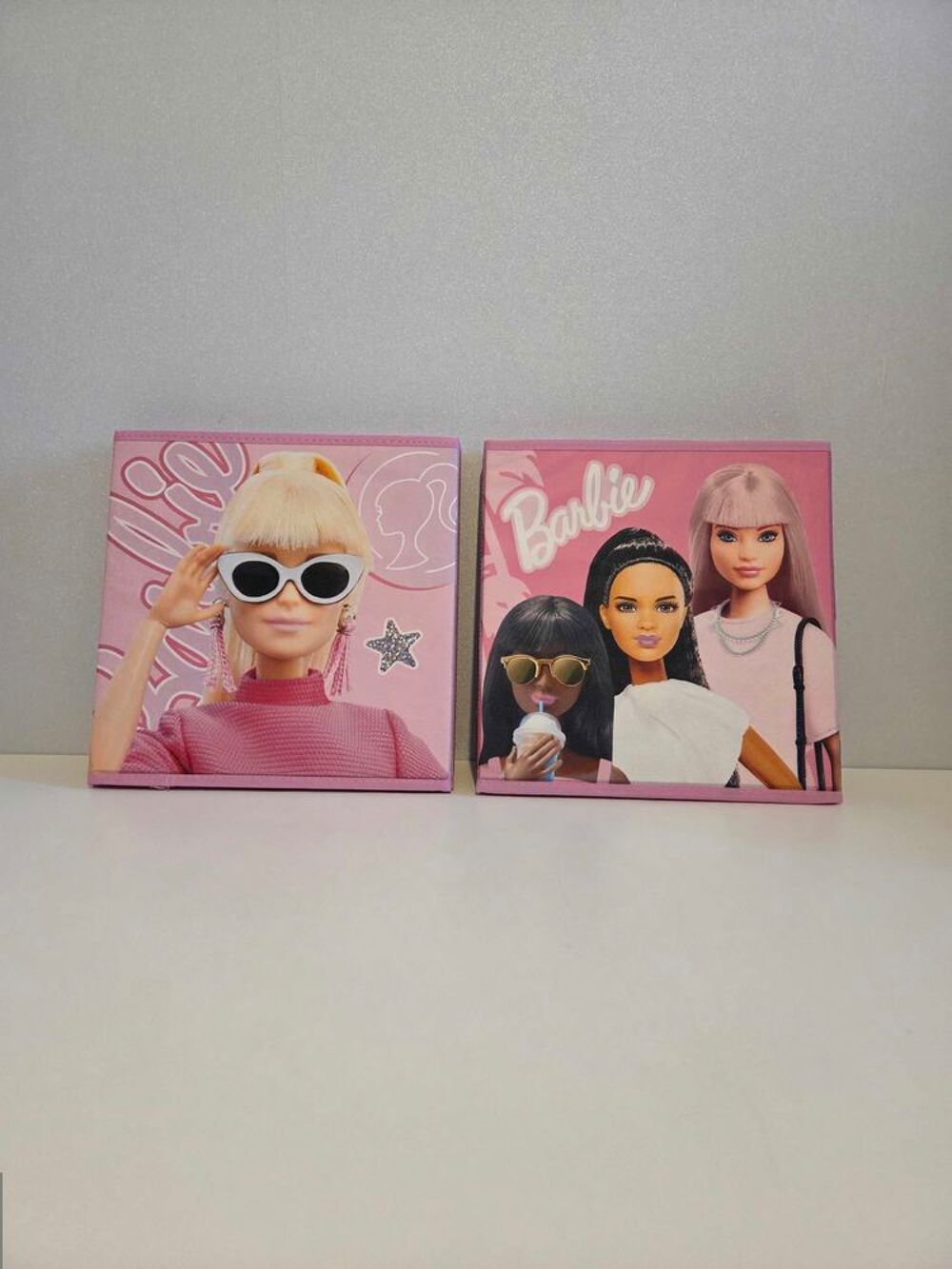 &eth;ŸŽ€ Bo&icirc;tes de rangement pliables Barbie €" Neuves &eth;ŸŽ€ Vêtements enfants