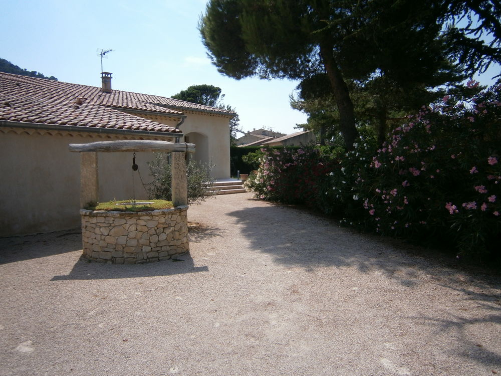   Gite de vacances au pied du Luberon Provence-Alpes-Côte d'Azur, Robion (84440)
