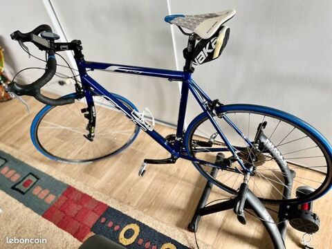 Vélo de courses FELT  Bleu 550 Vannes (56)