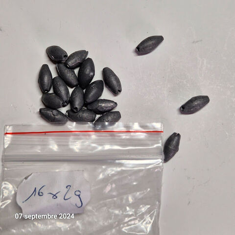 Lot de 16 plombs olives neufs (poids 2 g) 4 Saumur (49)