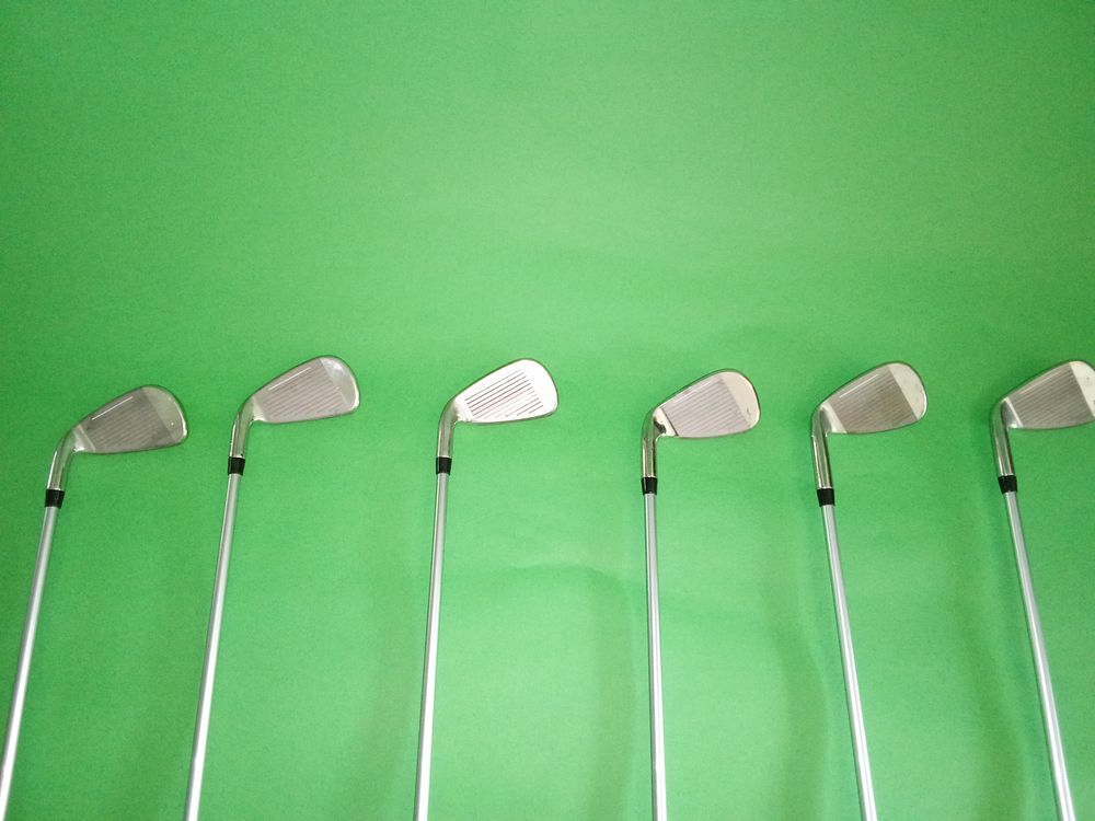 Clubs Golf marque Cobra Sports