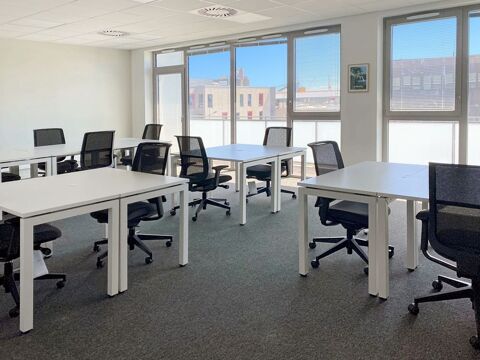 Louez un grand espace de bureau pour 50 personnes &agrave; Brest 15121 29200 Brest