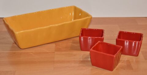 NEUF. Moule en c�ramique. 25 cm avec 4 coupelles 7 cm. NEUF
9 Gujan-Mestras (33)
